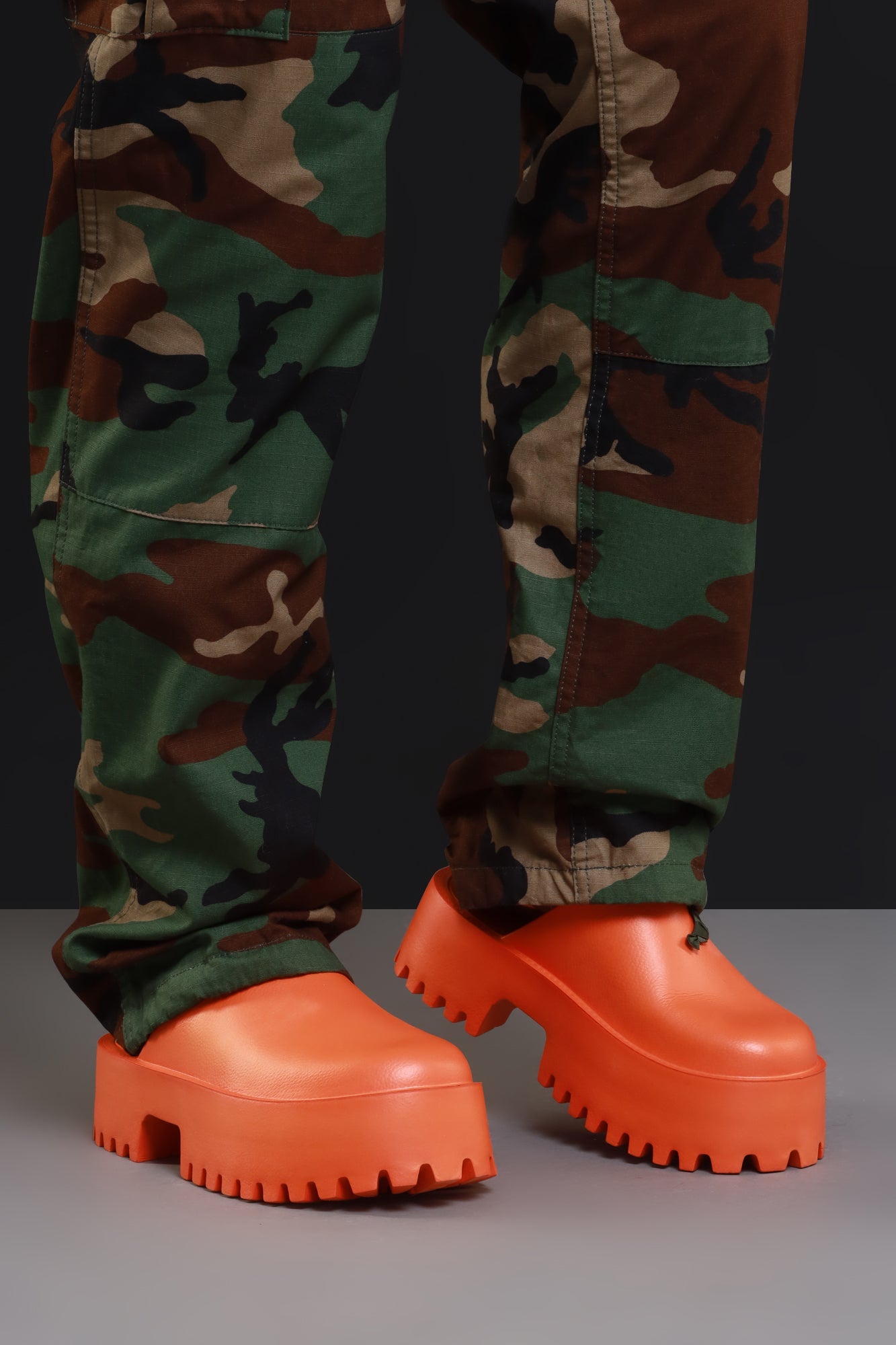 No Such Luck Platform Chunky Slides - Orange