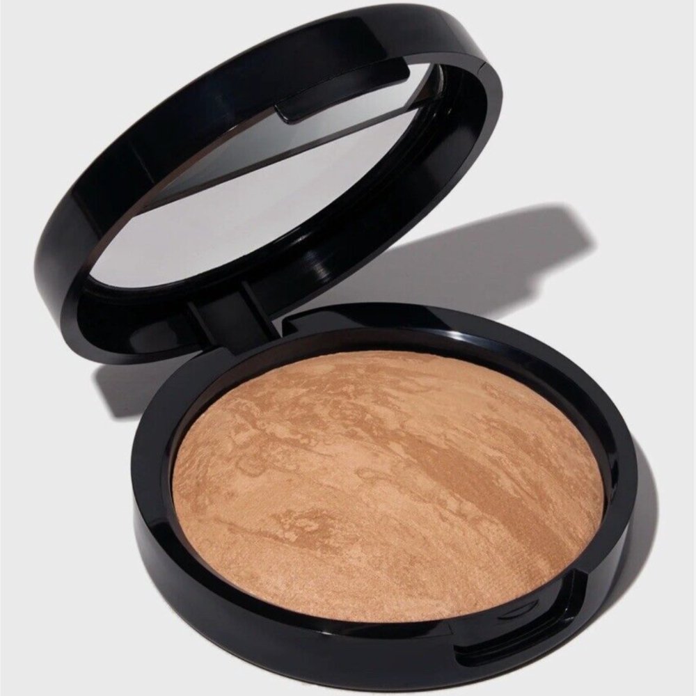 Laura Geller Baked Balance-n-Brighten Color Correcting Foundation 9g